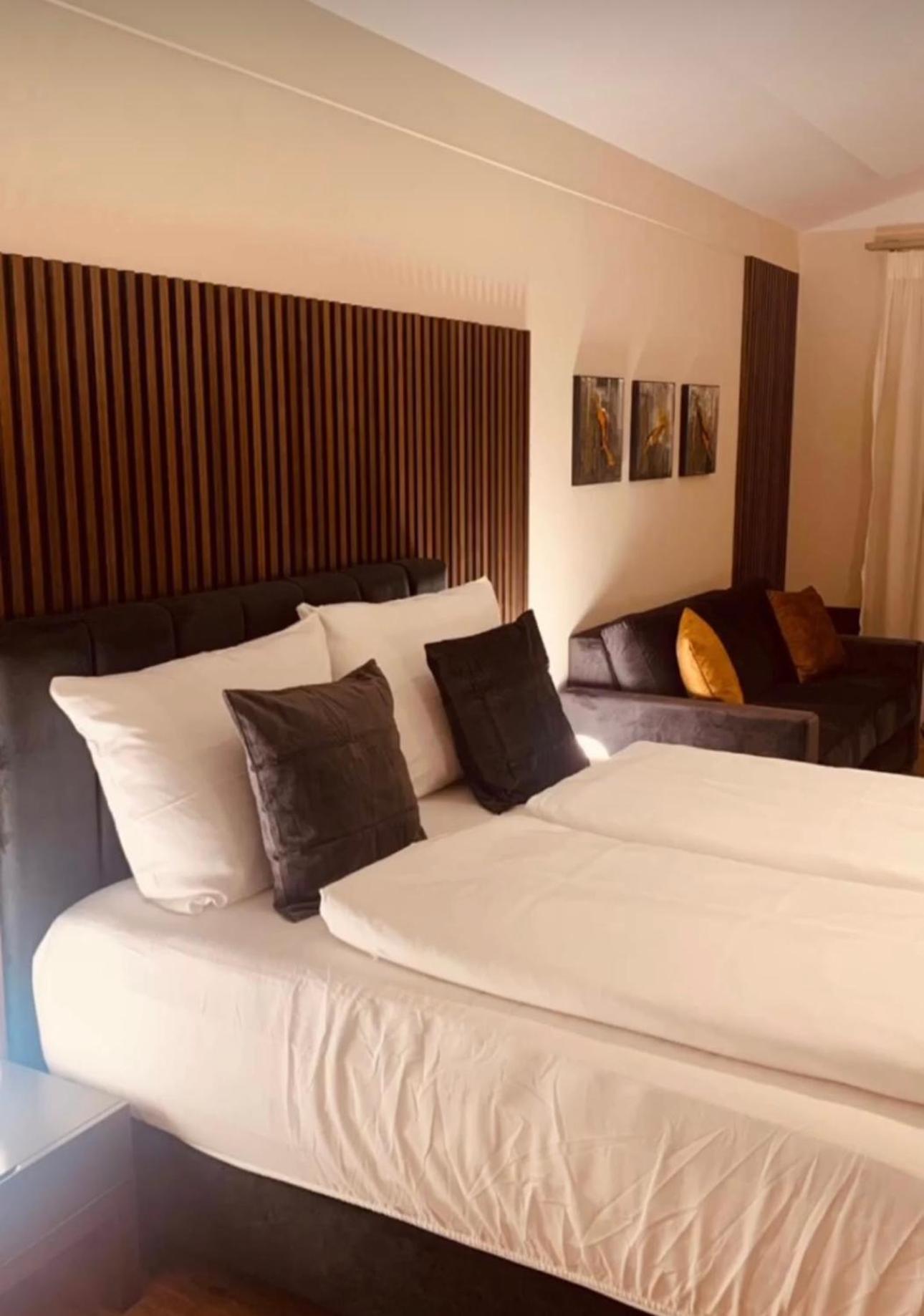 Akropolis Hotel Нюрнберг Екстер'єр фото