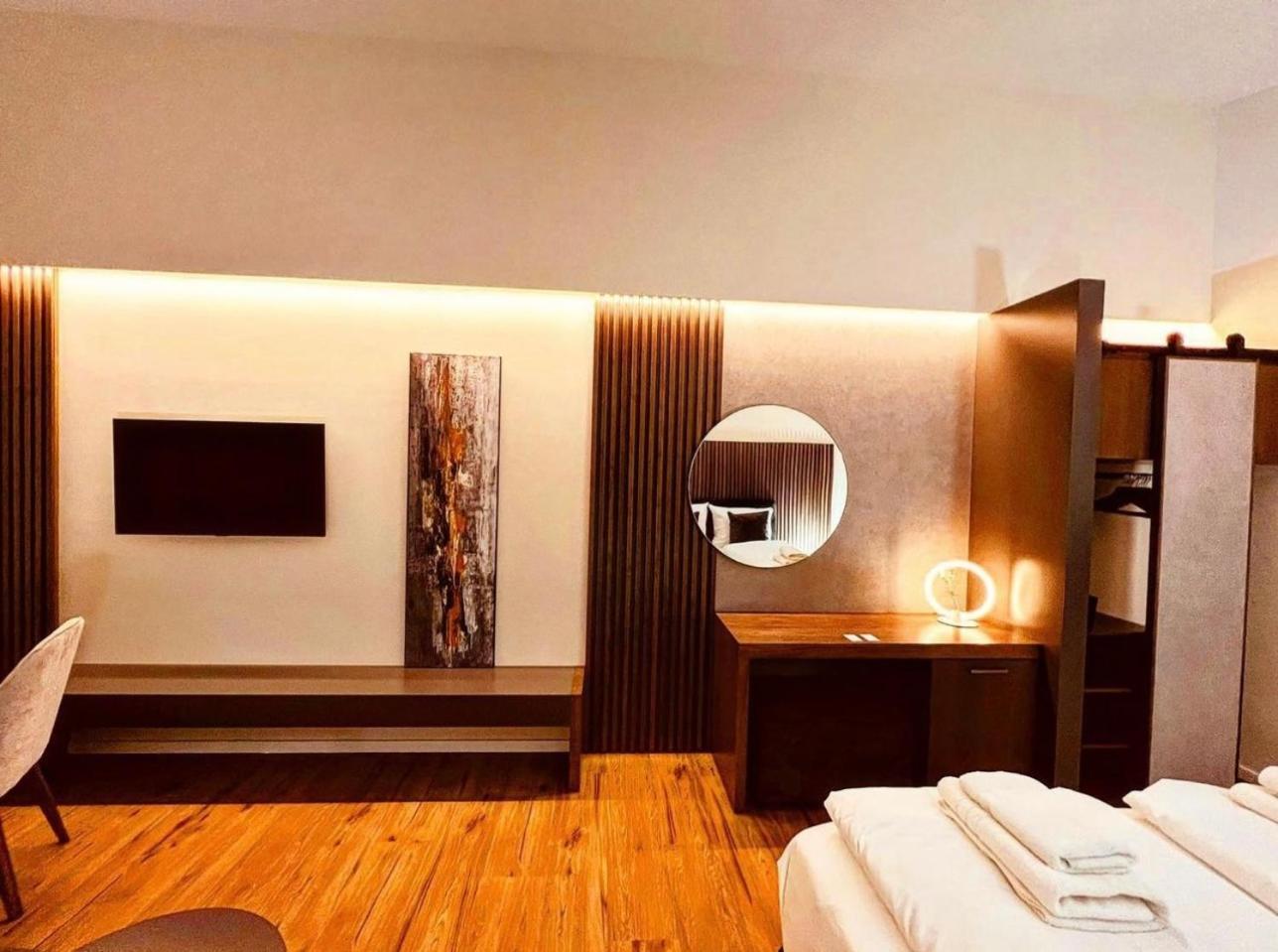 Akropolis Hotel Нюрнберг Екстер'єр фото