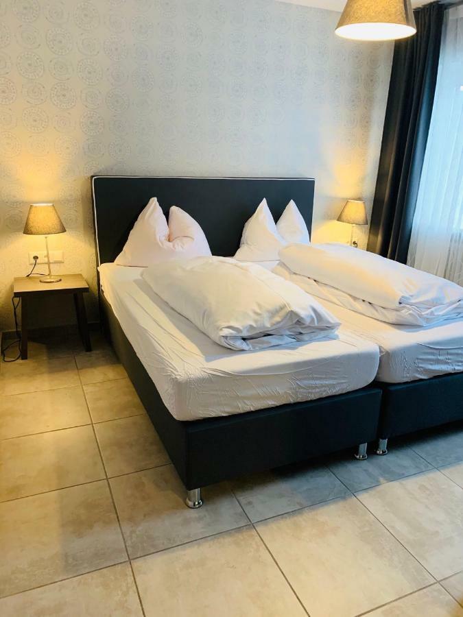 Akropolis Hotel Нюрнберг Екстер'єр фото